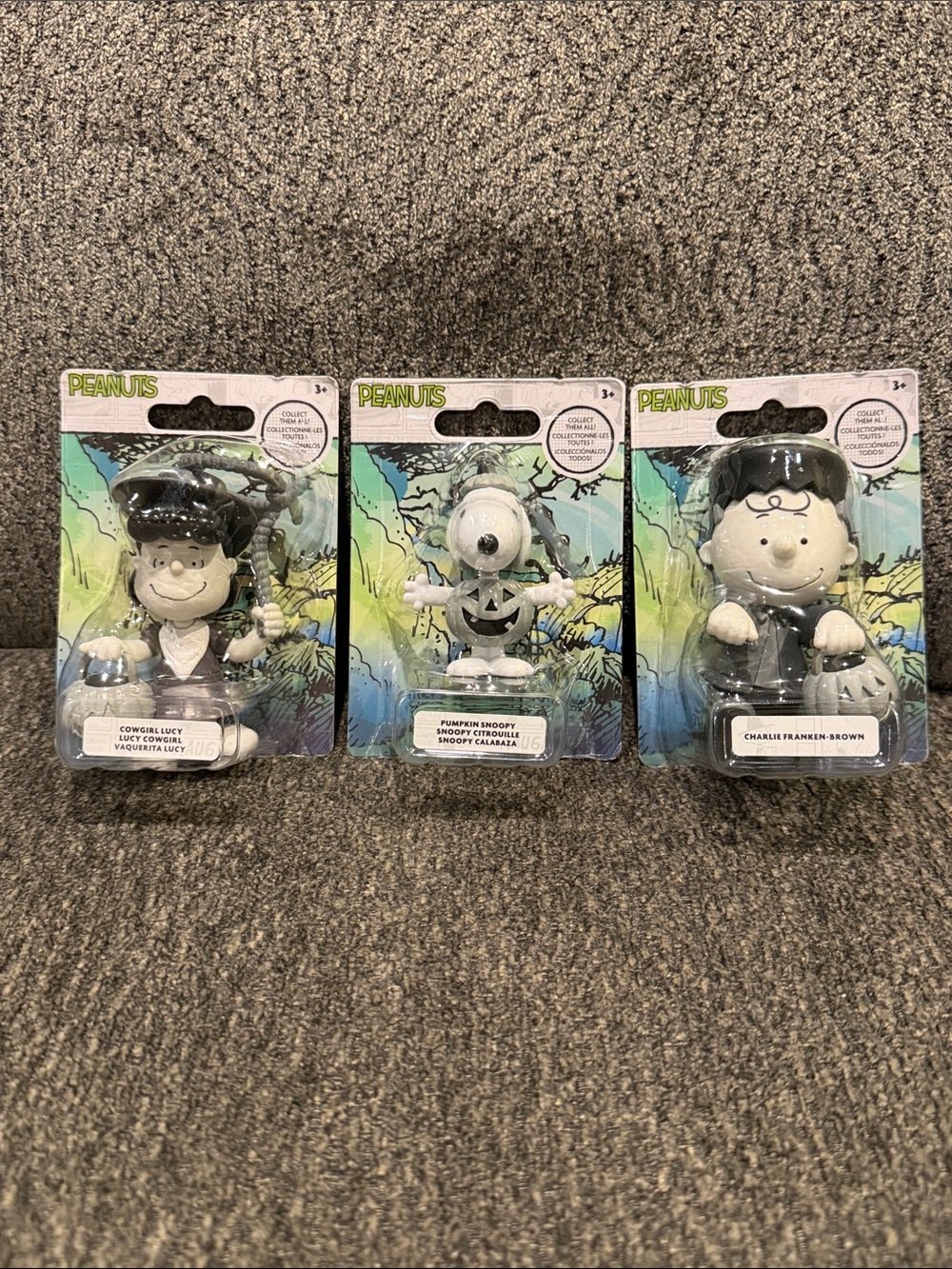 Peanuts Black & White Halloween Figure Set - Charlie Brown, Snoopy, Lucy